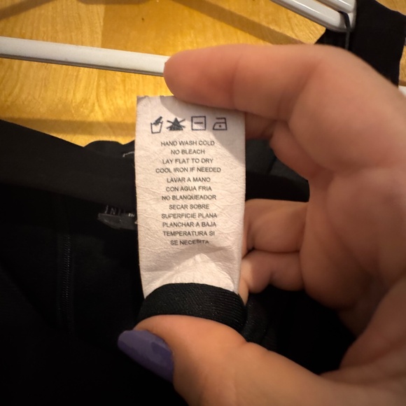 Nightway Black Jumpsuit sleeveless off-the shoulder wide-leg - Picture 4 of 6